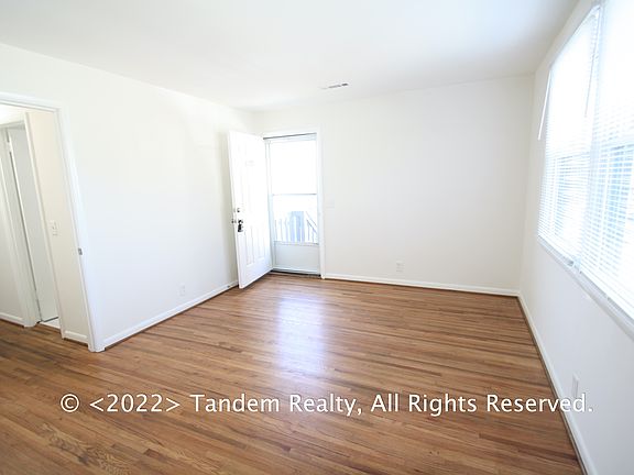 1100 Villa Place (2)_11042022