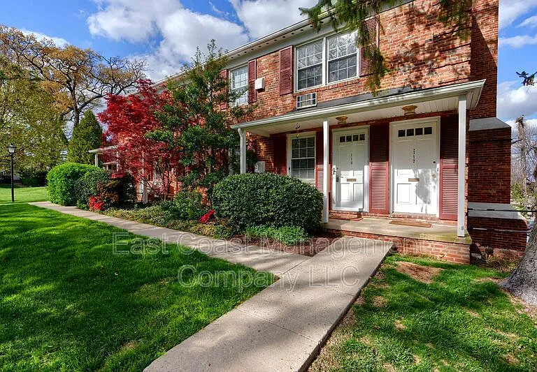 117 Talbott St — Photo 2