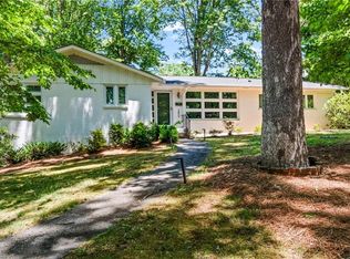 3807 Dewsbury Rd, Winston Salem, NC 27104