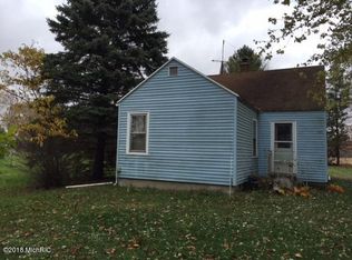 12757 Holden Rd, Buchanan, MI 49107