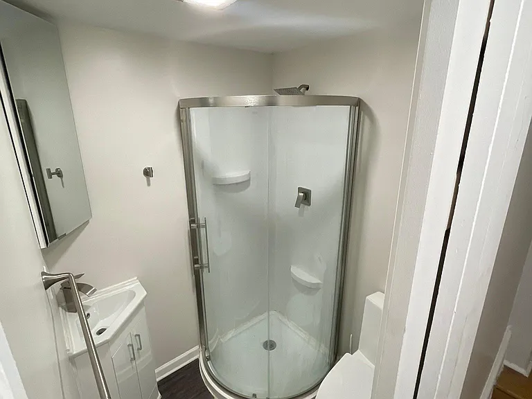 119 E Wilson St — Photo 43