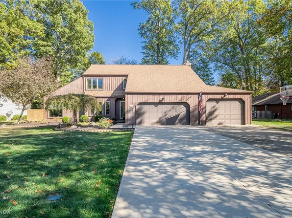 417 Armour Rd, Avon Lake, OH 44012