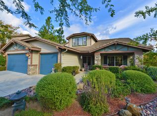 374 Hidden Trails Rd, Escondido, CA 92027