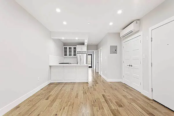 Rented by GROOME REALTY LLC | media 14