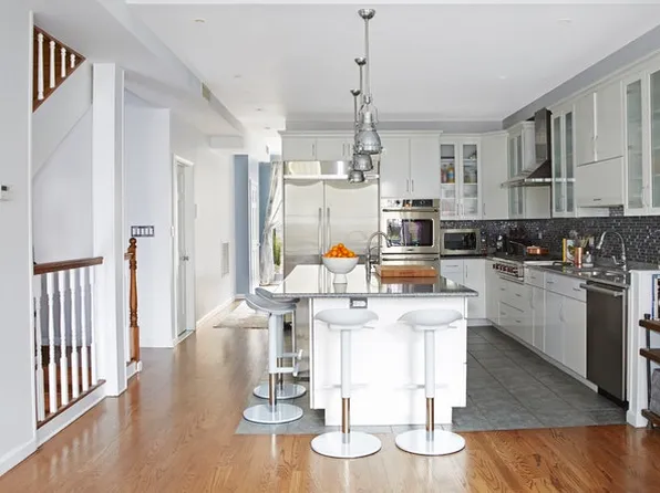 60 S Elliott Pl, Brooklyn, NY 11217