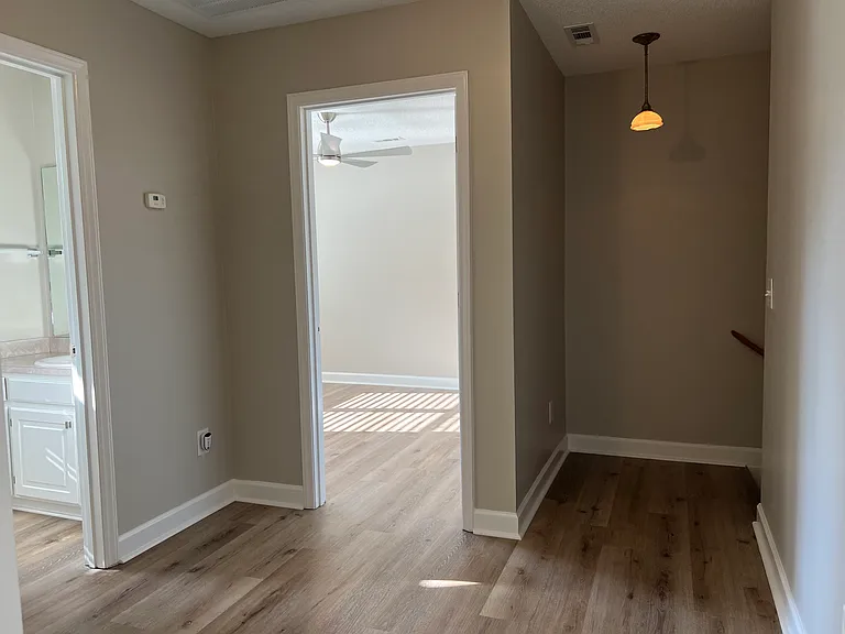 247 Palace Dr — Photo 32