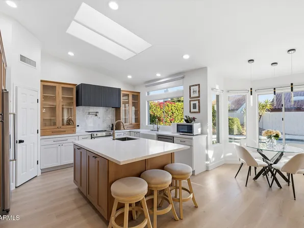 5641 E GRANDVIEW Road, Scottsdale, AZ 85254