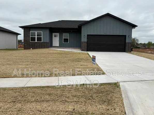 1331 S Shayla Ave, Springfield, MO 65802