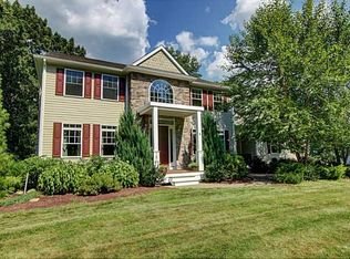 4 Victoria Dr, Smithfield, RI 02917