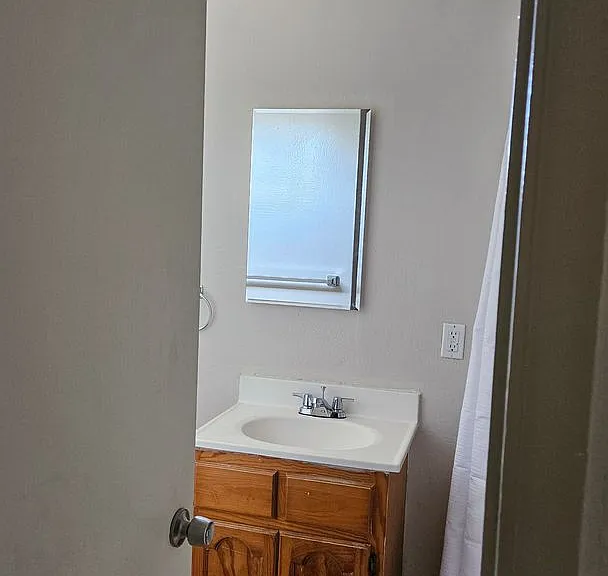2522 2522 1/2mlancaster Ave — Photo 13