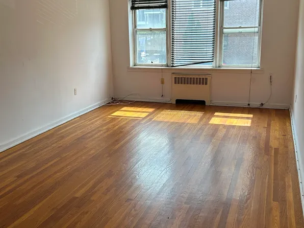 2520 Kennedy Boulevard image 4 of 15