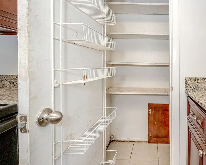 5612 Rose Dr — Photo 9