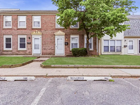 138 Stratford Place, Lakewood, NJ 08701