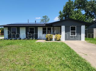 3927 Emerald Dr, Mesquite, TX 75150