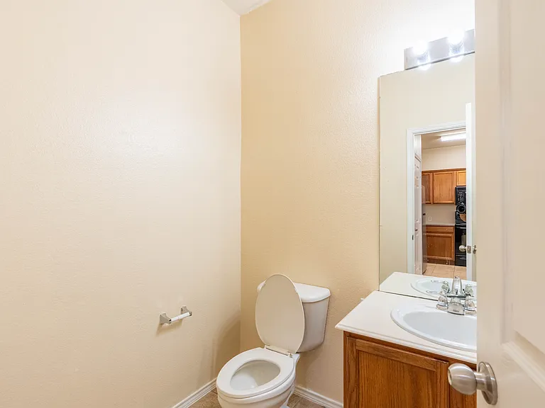 2228 Stonepark Pl — Photo 11