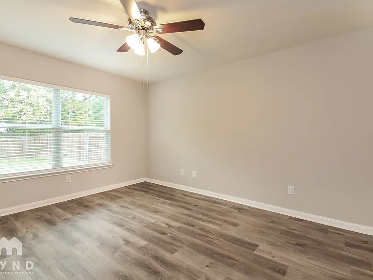 1014 Cottonwood Trl — Photo 8