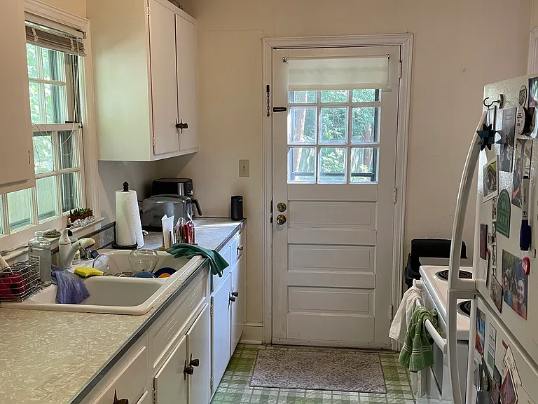1810 Hillcrest Dr — Photo 4