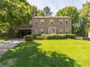 12029 Stuart Ridge Dr, Herndon, VA 20170