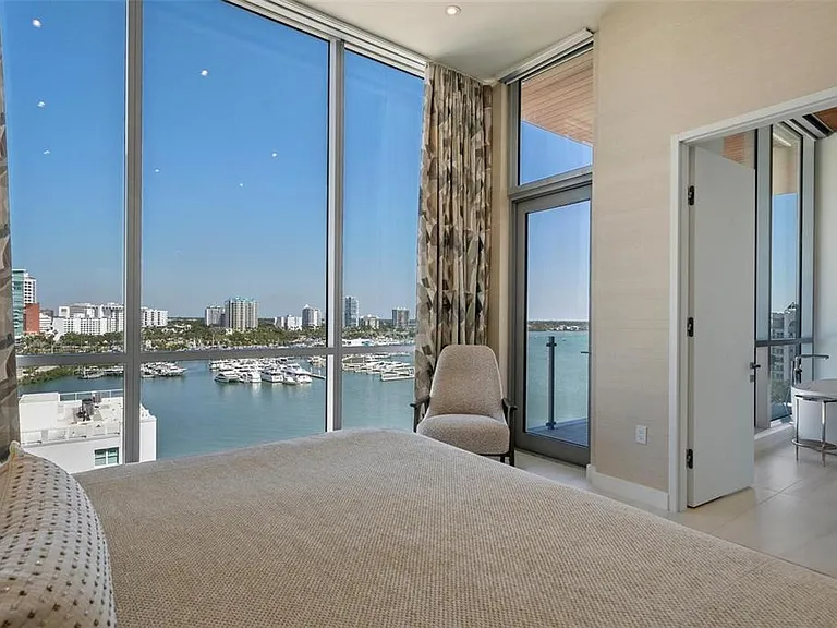 111 Golden Gate Point #Penthouse 802 — Photo 32