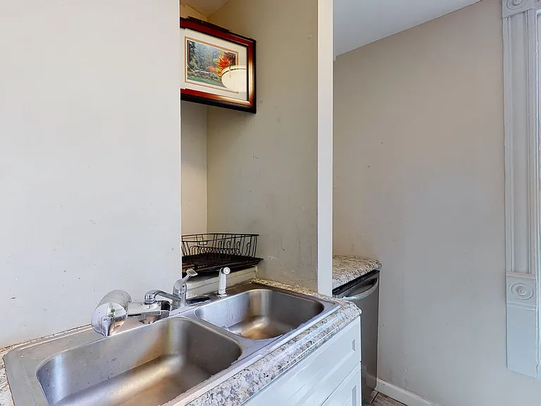 38 Trumbull St — Photo 86