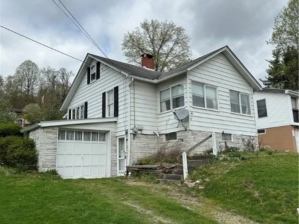 43 Lawrence Ave E, Fredericktown, PA 15333
