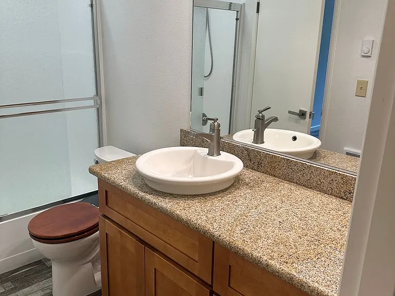 405 Stonewood Dr — Photo 19