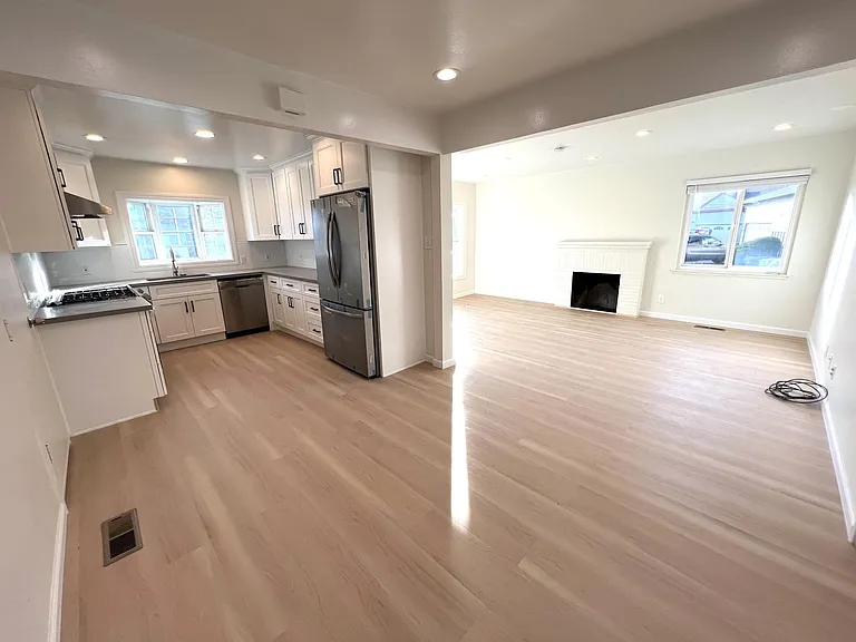 36454 Feliz Ct — Photo 3