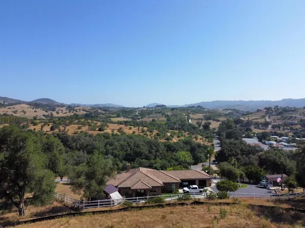 1409 Tecalote Dr, Fallbrook, CA 92028