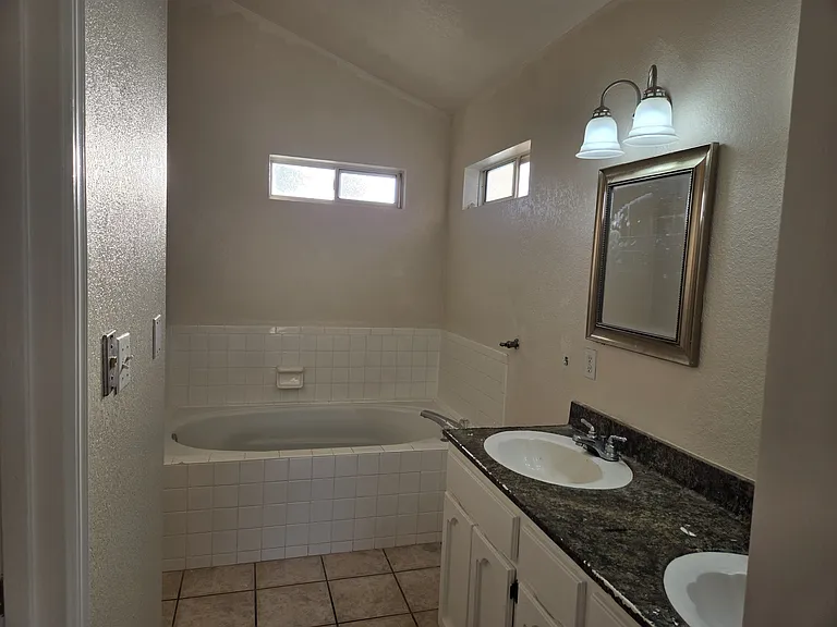 8513 Mercury St #A — Photo 14