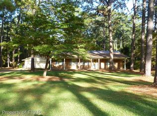 606 Lewis St, Raeford, NC 28376