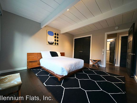 2nd image of 708 Sutter Ave