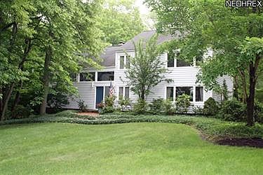 1st image of 7969 Woodsway Ln