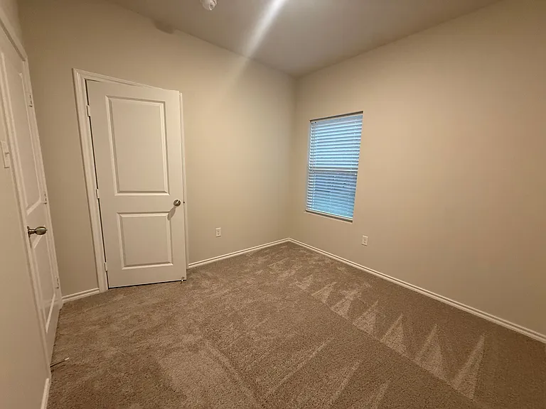 3110 Mesa Dr — Photo 6