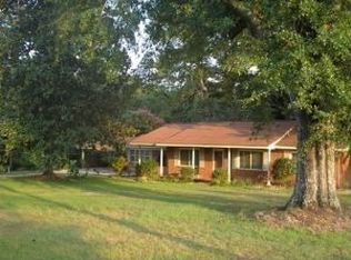 811 E Main St, Fulton, MS 38843