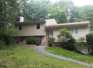 167 Cardinal Rd, Hyde Park, NY 12538