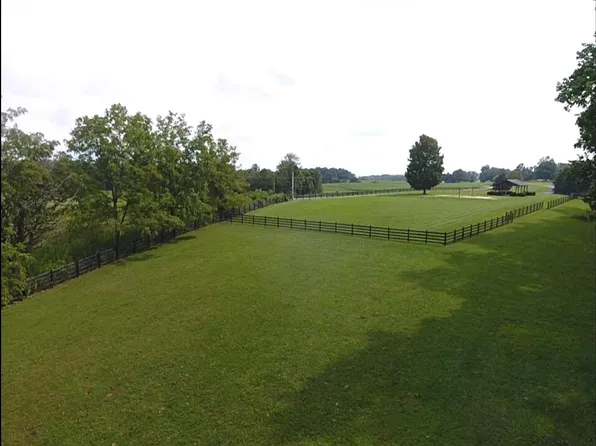 18 The Village At Laurelwood, Nancy, KY 42544