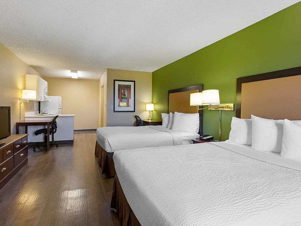Studio Suite - 2 Full Beds