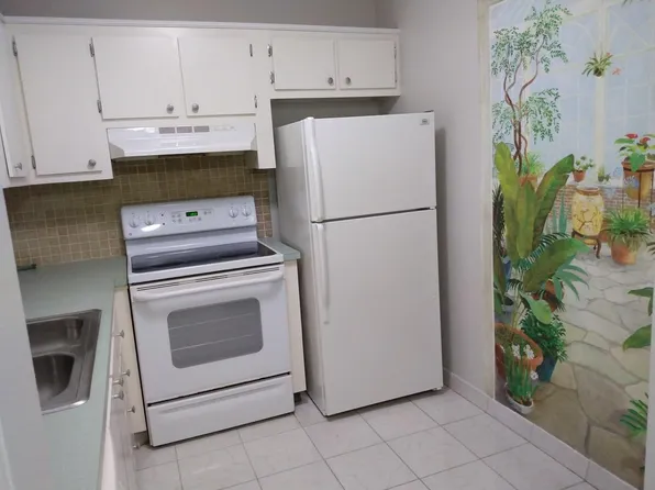 4141 NW 90th Ave APT 102, Pompano Beach, FL 33065