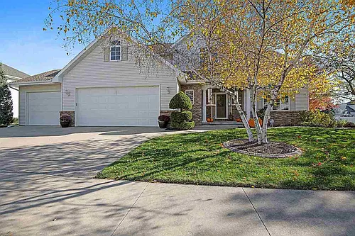 4932 N Waterford Dr Photo 1 4932 N Waterford Dr Photo 1