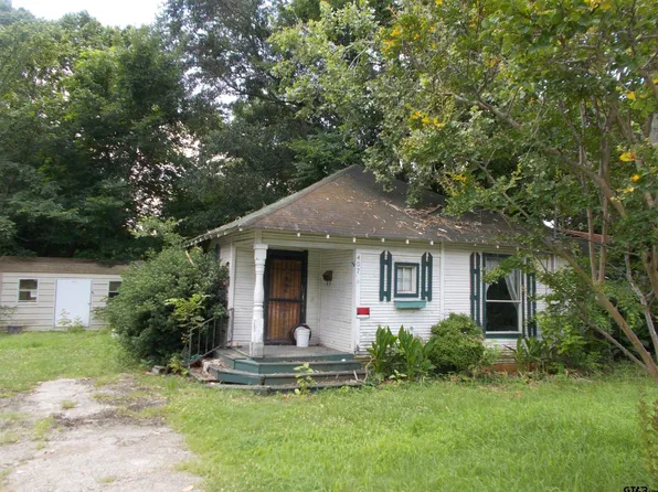 407 W Patten St, Mineola, TX 75773