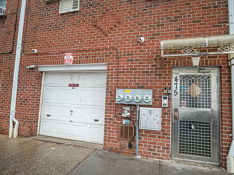 475 Hart St #2 — Photo 12