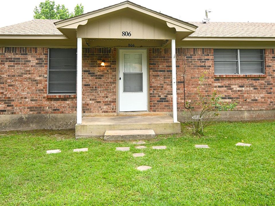 1st image of 806 Fleetwood St