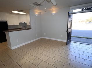 2004 State St, Cayce, SC 29033