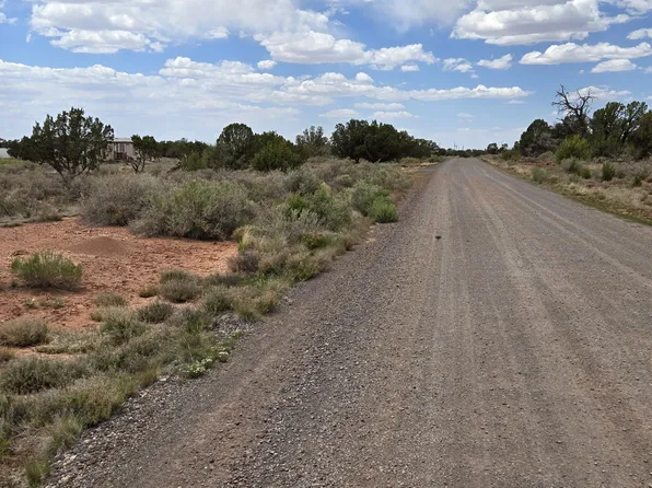 1042 E Laramie Dr, Williams, AZ 86046