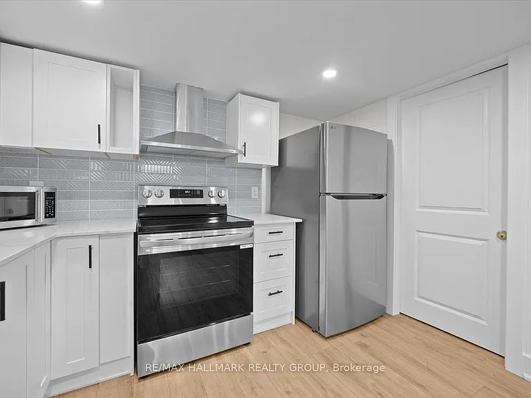 525 Tahoe Hts #B — Photo 8