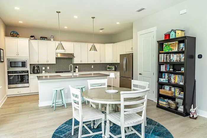 110 Oak Park Dr — Photo 8
