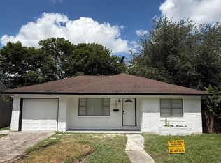 2205 Davis St, Houston, TX 77026