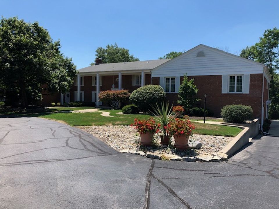 Building 4701 Unit 7