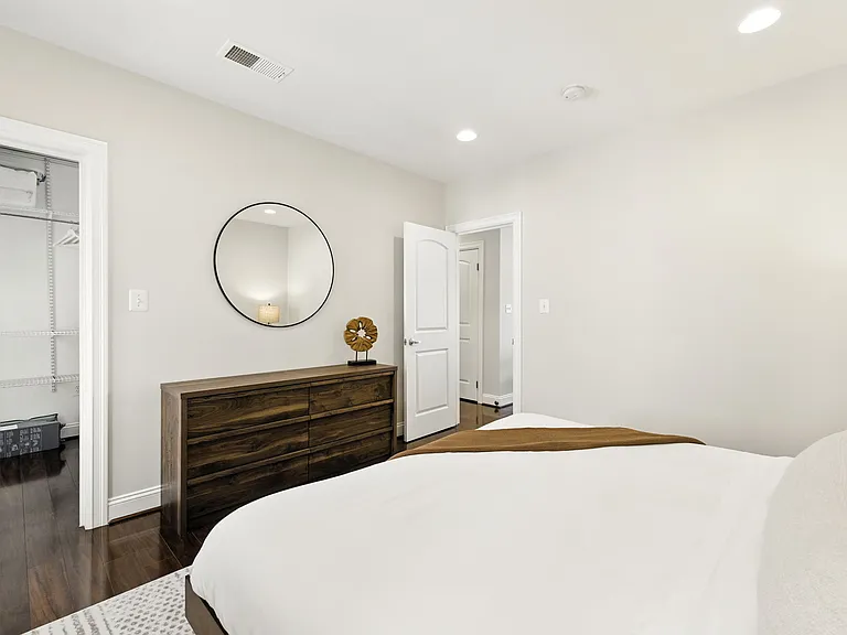 2033 P St NW — Photo 8
