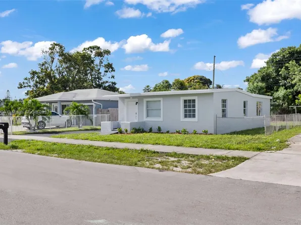 2726 NW 4th Ct, Pompano Beach, FL 33069